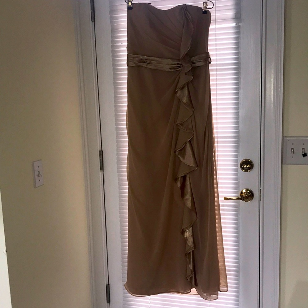 Women evening dress size 12 - no tag but never worn